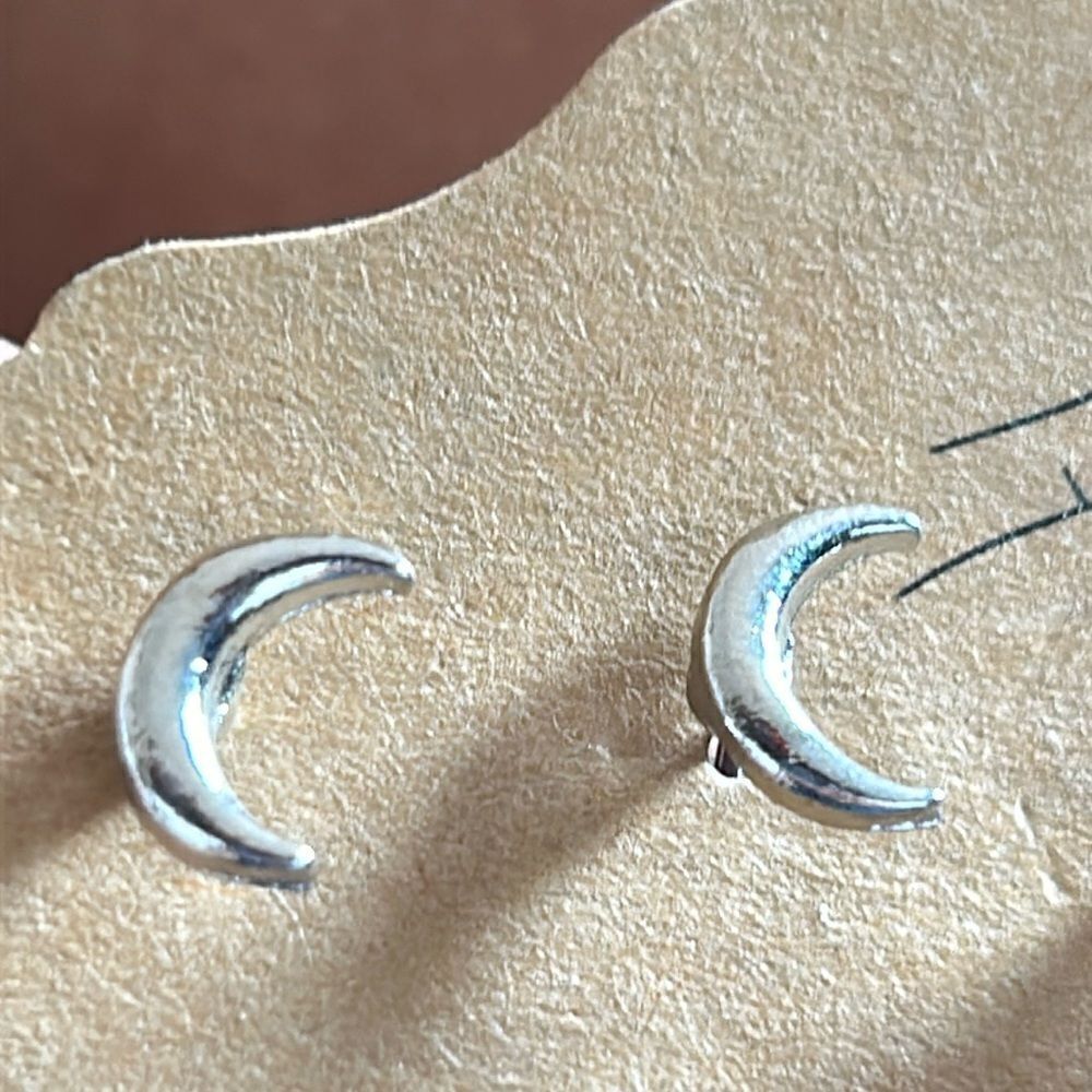 Moon stud earrings